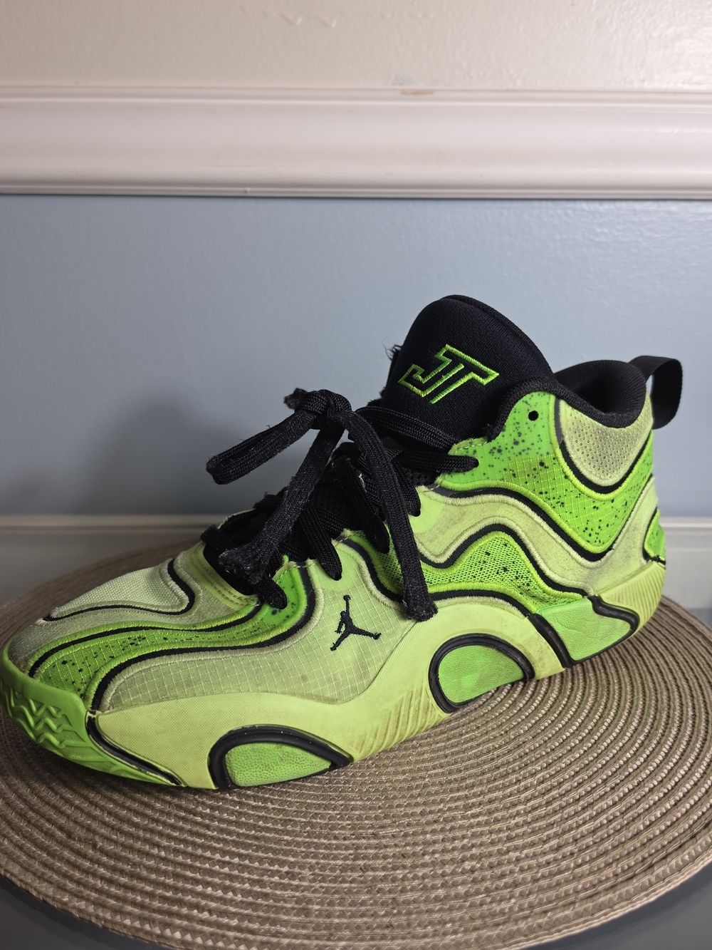 Jordan Giannis Neon Green Black Basketball Shoe Mens Size 10.5